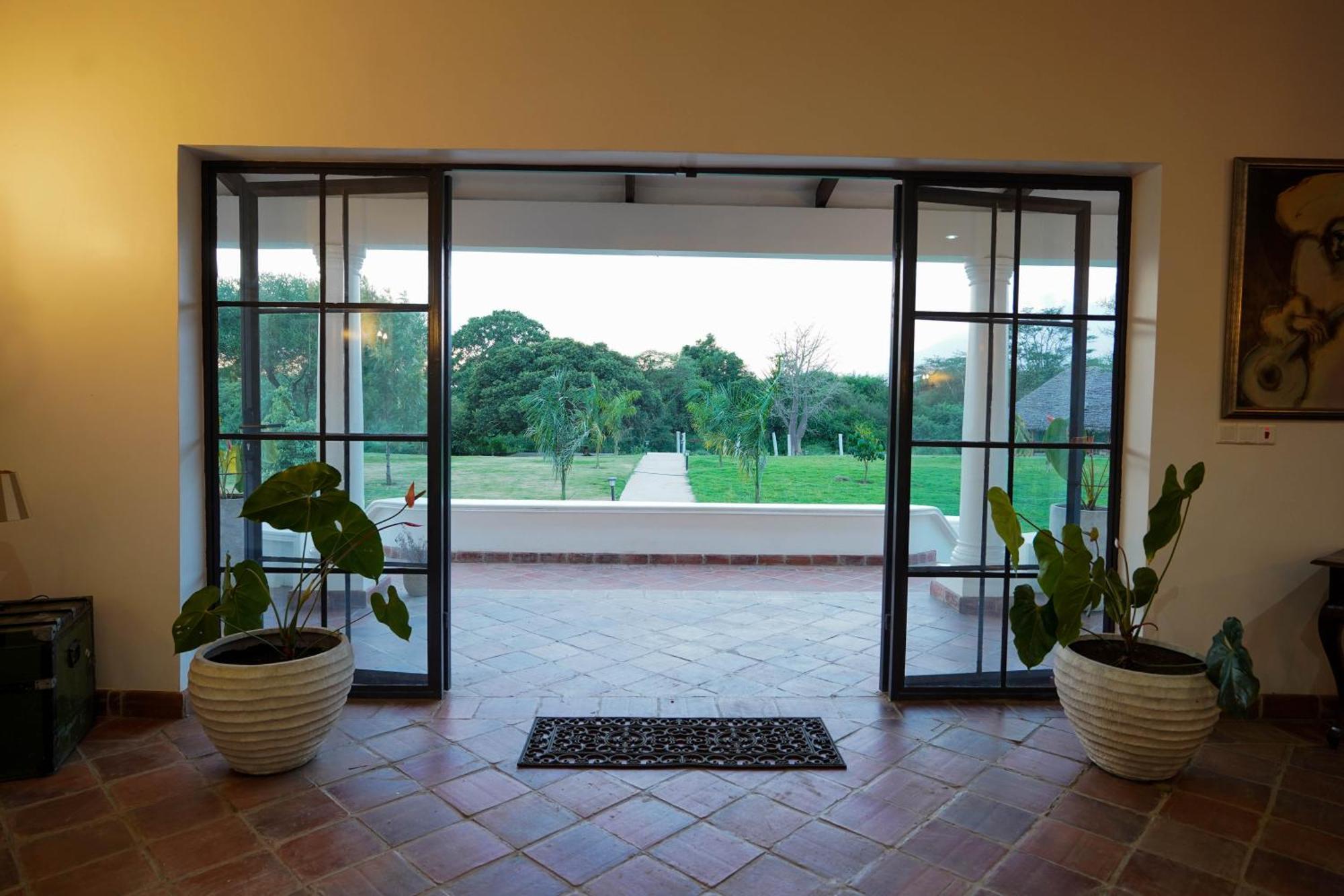 Kili Seasons Hotel Arusha Ngoại thất bức ảnh