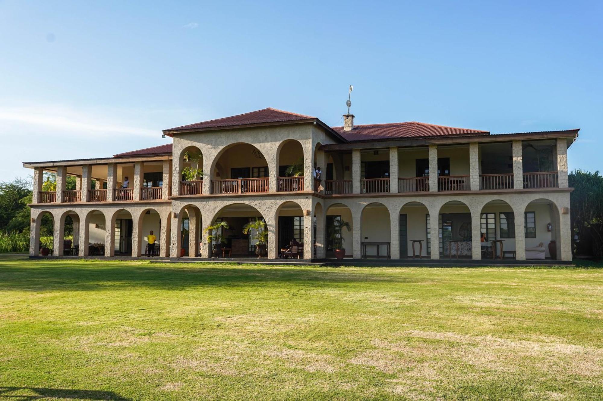 Kili Seasons Hotel Arusha Ngoại thất bức ảnh